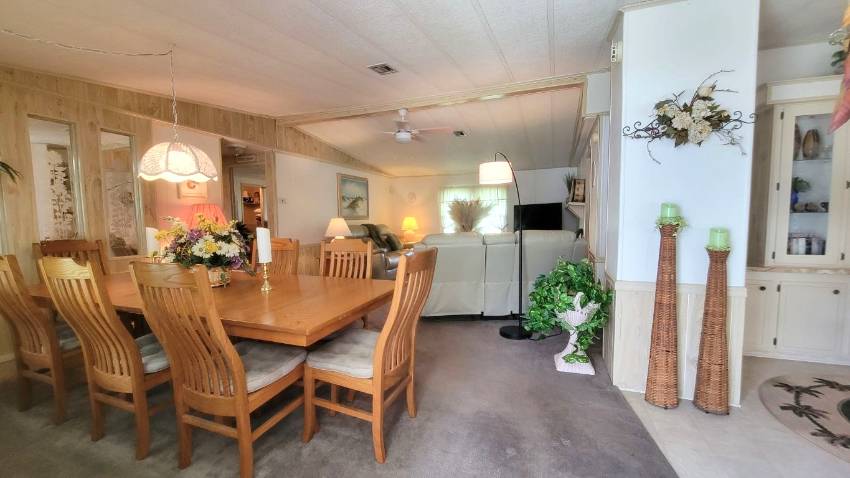84 Emerald Dr. East a Dundee, FL Mobile or Manufactured Home for Sale
